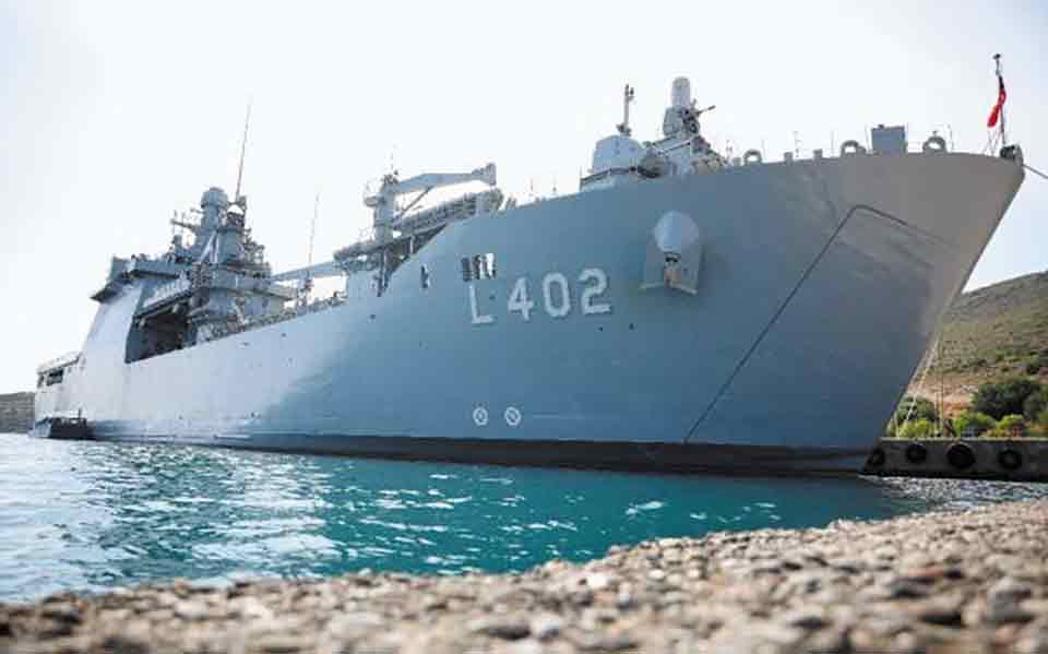 επιμένει-η-τουρκία-για-την-αποστρατιω-561453676