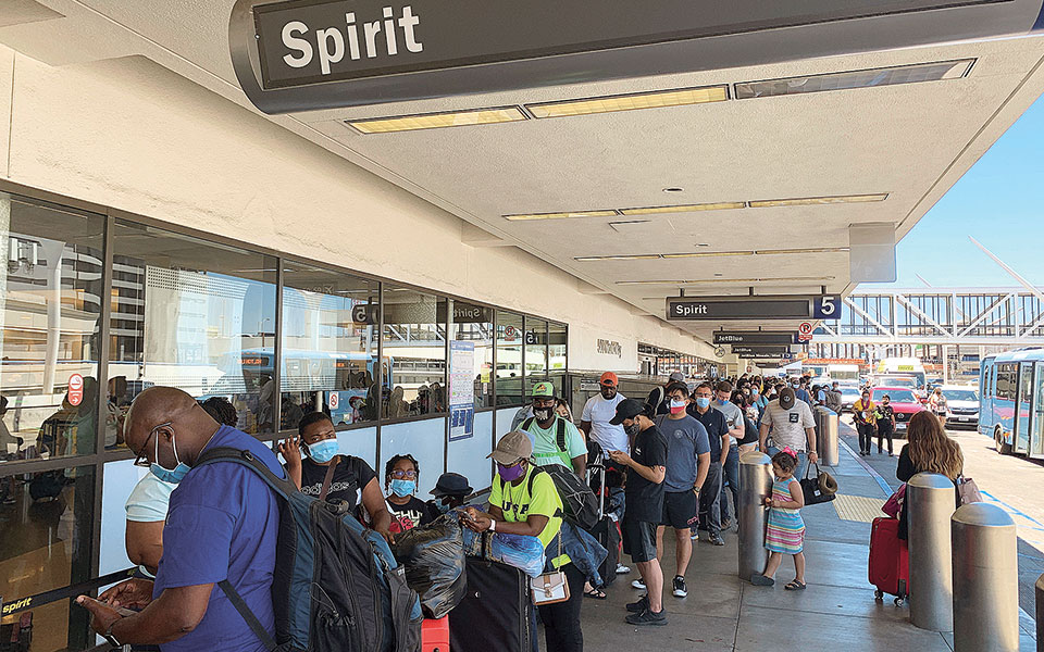 η-υφήλιος-στη-δίνη-της-μετάλλαξης-δέλ-561459091