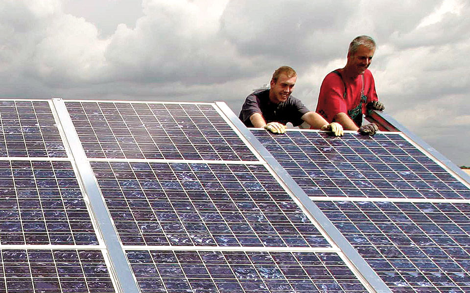 καθεστώς-fast-track-για-τέσσερις-επενδύσεις-561458965