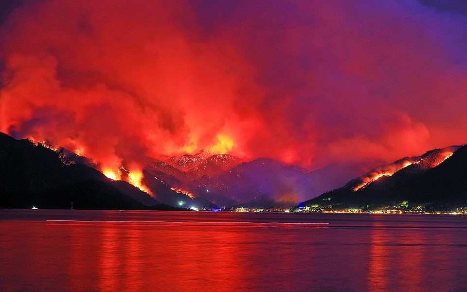 οι-πυρκαγιές-στην-τουρκία-καίνε-τον-ερ-561460948