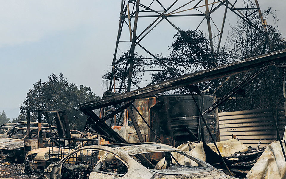 επιφυλακή-για-το-δίκτυο-ηλεκτρισμού-561460027