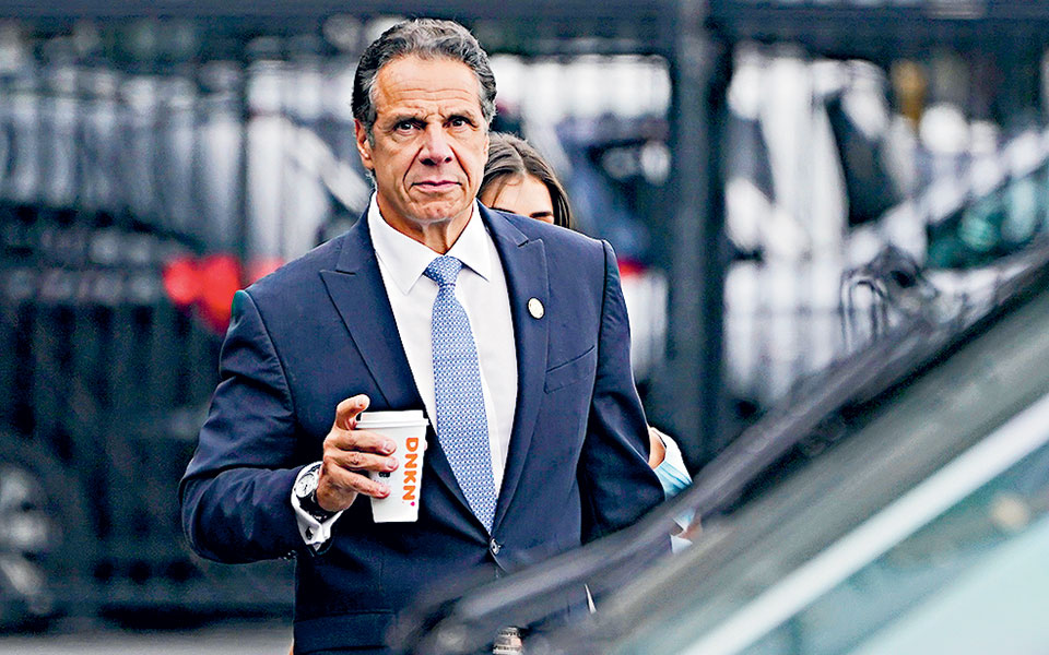 ηπα-παραιτήθηκε-πριν-καθαιρεθεί-ο-άντ-561463357