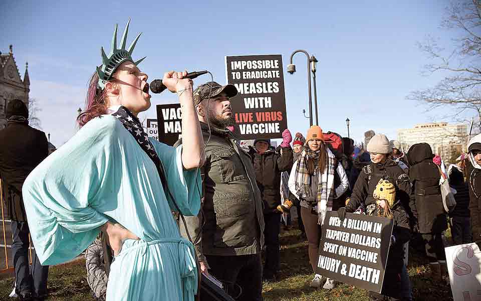 η-παράνοια-των-αντιεμβολιαστών-561466609