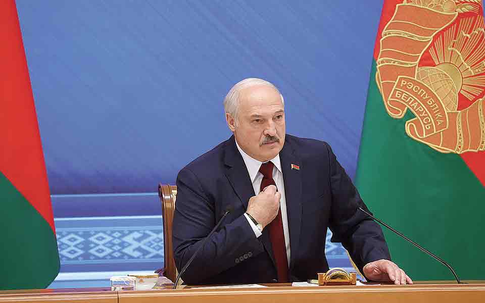 ανυποχώρητος-ο-λουκασένκο-προκαλεί-τ-561466603