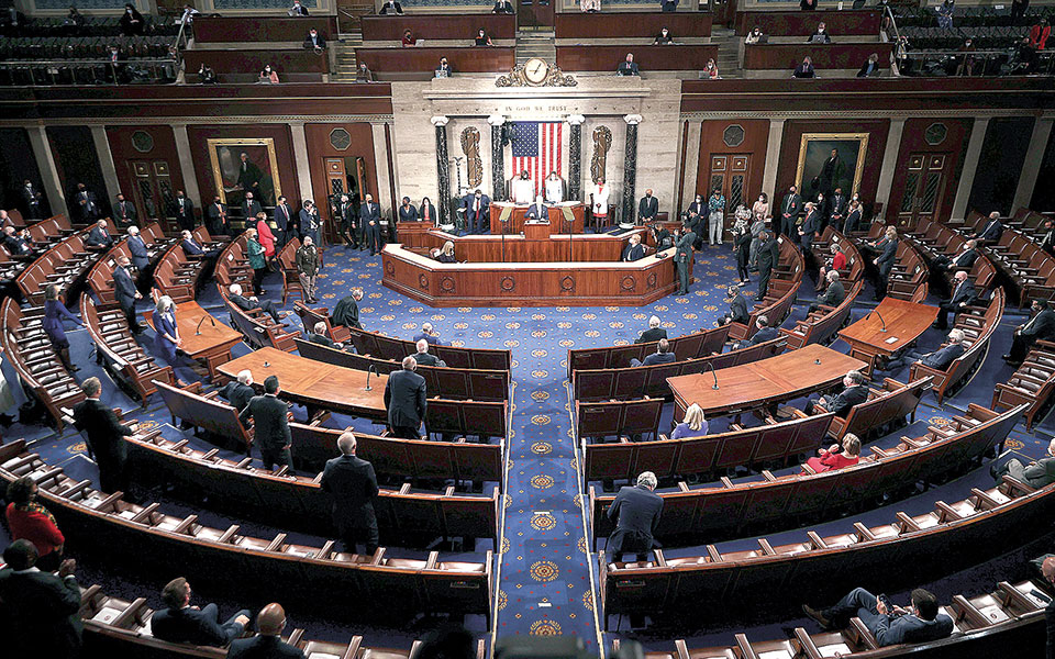 σφοδρή-σύγκρουση-για-τα-εκλογικά-δικα-561465202