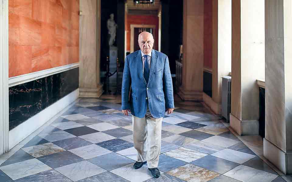 η-χώρα-μας-έχει-δύο-ήλιους-561466327