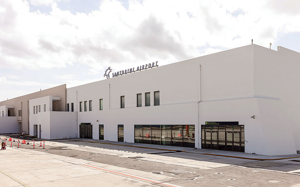 τουρισμός-έκρηξη-της-κίνησης-στα-αε-561465409