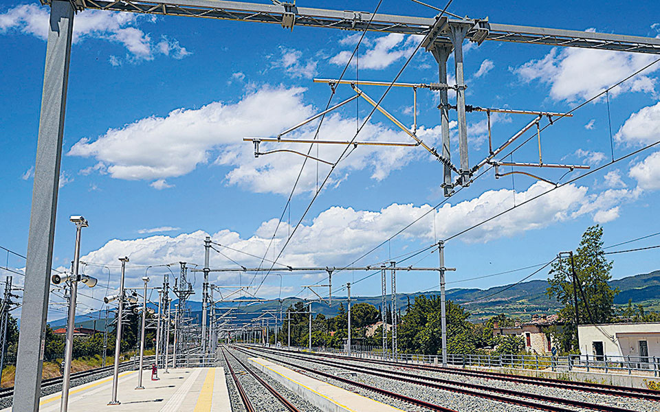 εργασίες-ηλεκτροδότησης-στο-δίκτυο-ο-561468091