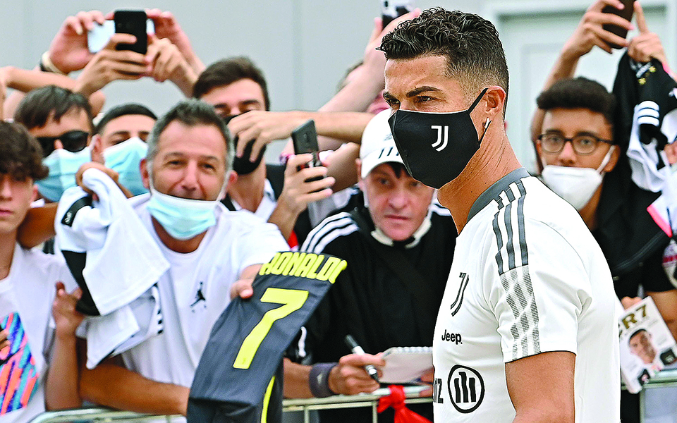 η-ιταλία-στη-σέντρα-με-αύρα-εuro-αλλά-και-π-561471592