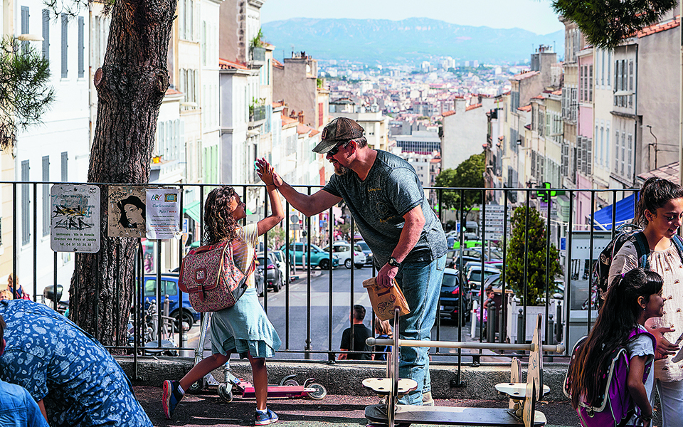 aπό-εργάτης-εξορύξεων-ντετέκτιβ-561471160