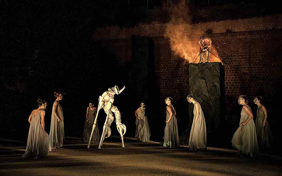 «Ο αρχαίος λόγος επικοινωνεί με το παρόν»-2