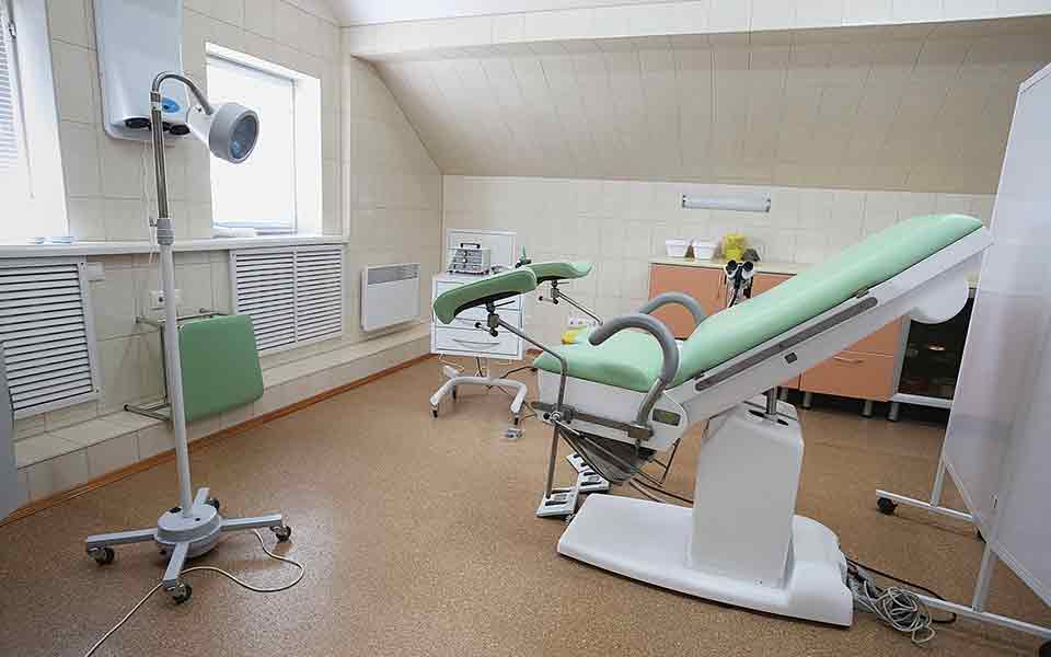 νομικοί-περιορισμοί-για-τις-αμβλώσει-561470638