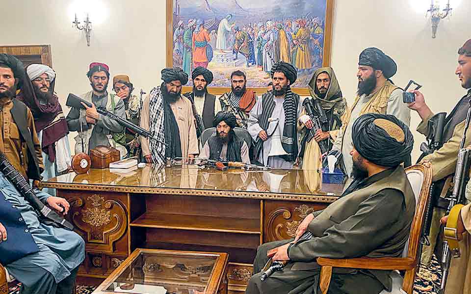 αυτοκρατορική-ύβρις-ερεβώδης-νέμεσι-561471985