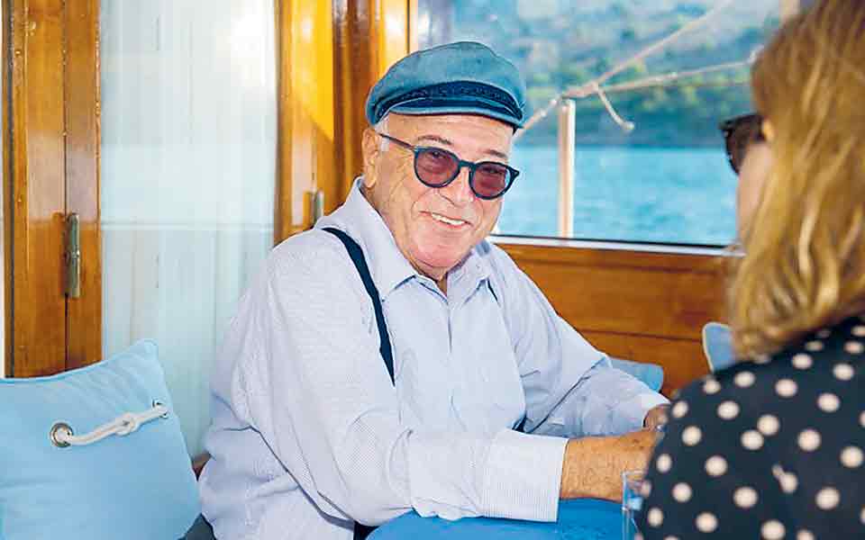 η-ιστορία-εν-πλω-επισκέπτεται-διά-θα-561472378