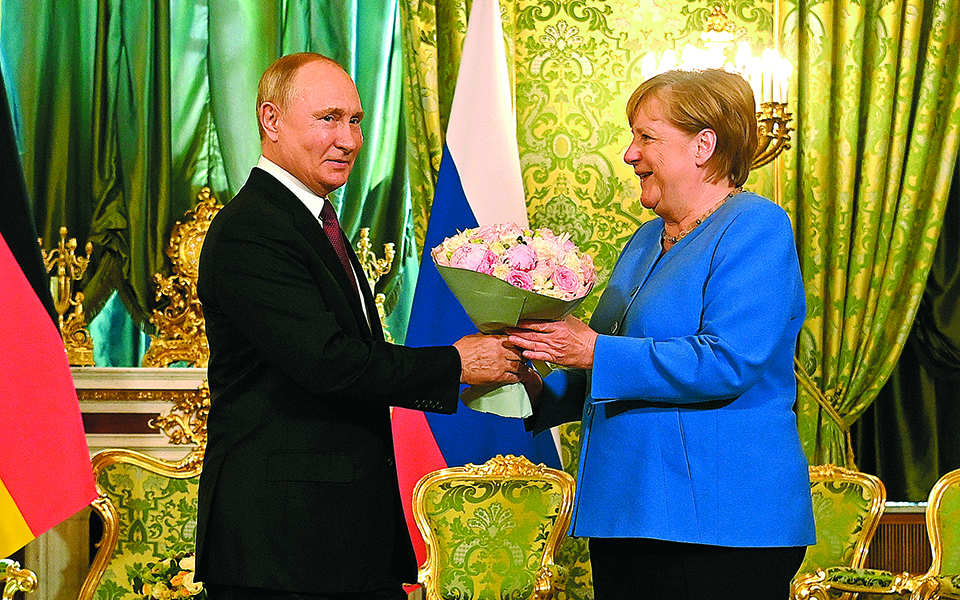 τελευταία-συνάντηση-μέρκελ-πούτιν-561471403