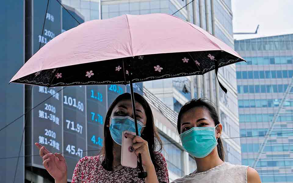 δαμάζει-τη-δ-η-τρίτη-δόση-του-εμβολίο-561474859