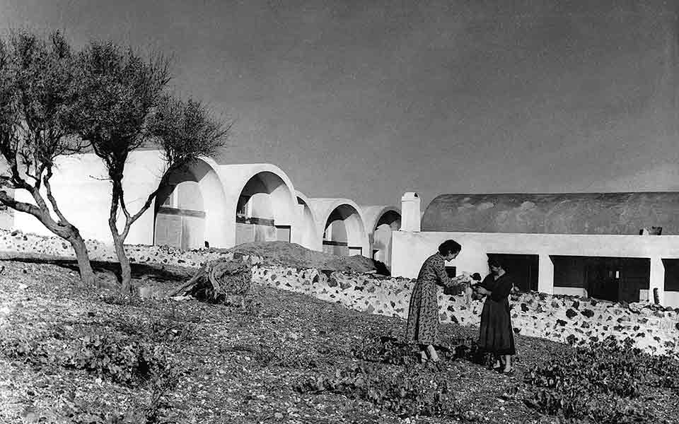 η-σαντορίνη-της-φύσης-της-ιστορίας-των-561477094