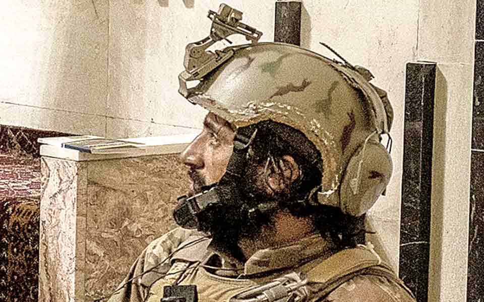 mε-εξάρτυση-αμερικανών-πεζοναυτών-οι-τ-561476608