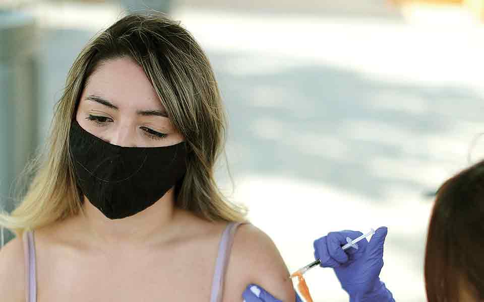 κορωνοϊός-επισπεύδουν-την-τρίτη-δόση-561476617