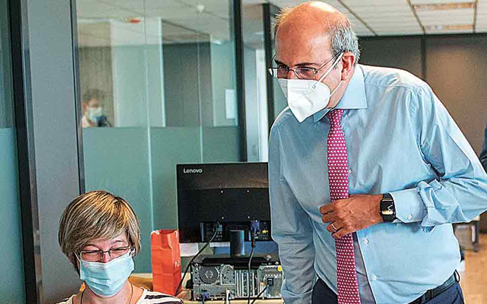 είμαι-ο-υπουργός-πιστέψτε-με-561477847