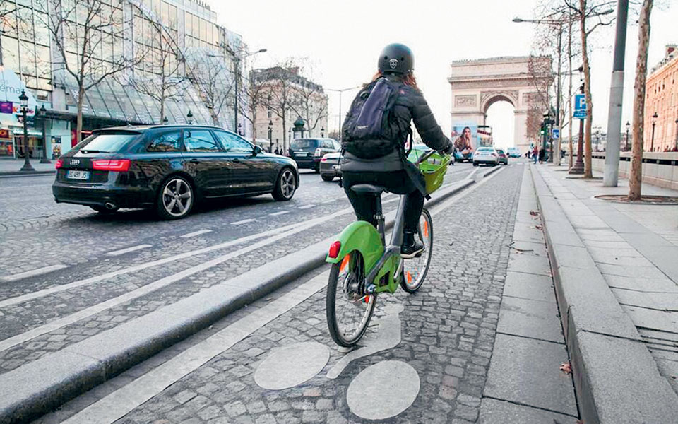 όλο-το-παρίσι-μια-ζώνη-ήπιας-κυκλοφορί-561480106