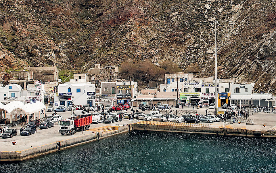 έργα-ενός-δισ-ευρώ-σε-λιμάνια-και-ακτοπ-561480535