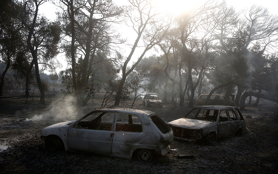 πύρινα-βέλη-από-την-αντιπολίτευση-561457789