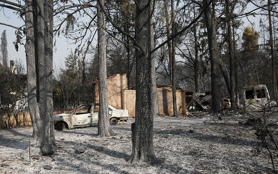 φωτιά-στη-βαρυμπόμπη-η-περιπέτεια-των-561457717