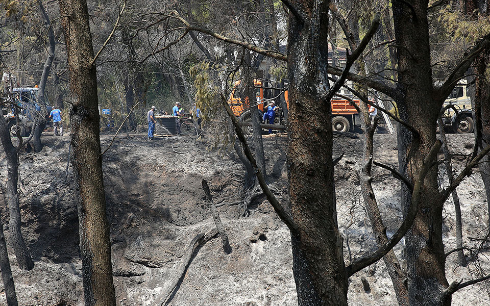 φωτιά-στη-βαρυμπόμπη-ηταν-ο-παράδεισ-561457681