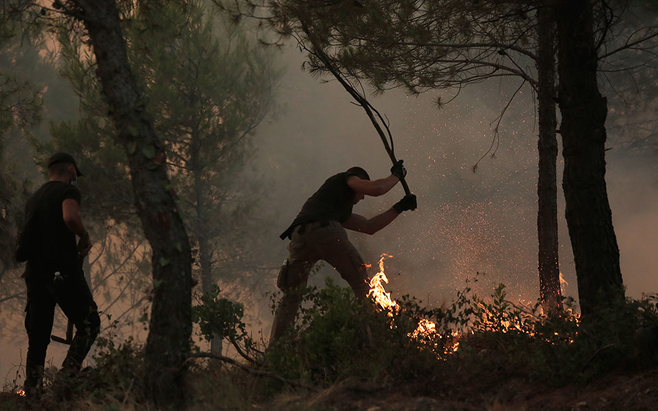 φωτιά-στη-βόρεια-αττική-ο-εφιάλτης-με-τ-561460057