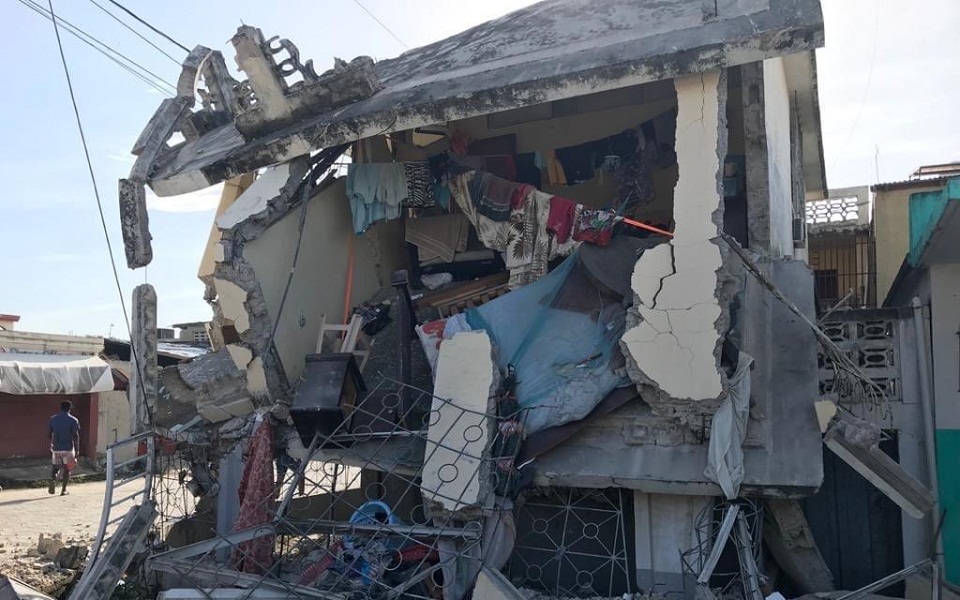 Αϊτή: Σεισμός 7,2 βαθμών, φόβοι για μεγάλο αριθμό νεκρών (εικόνες και βίντεο)-2