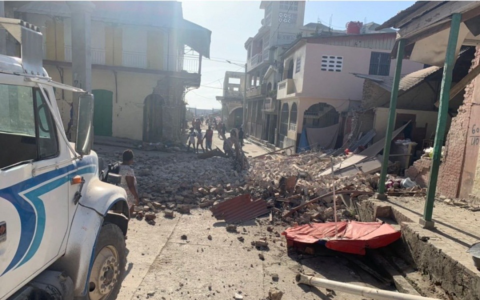 Αϊτή: Σεισμός 7,2 βαθμών, φόβοι για μεγάλο αριθμό νεκρών (εικόνες και βίντεο)-3