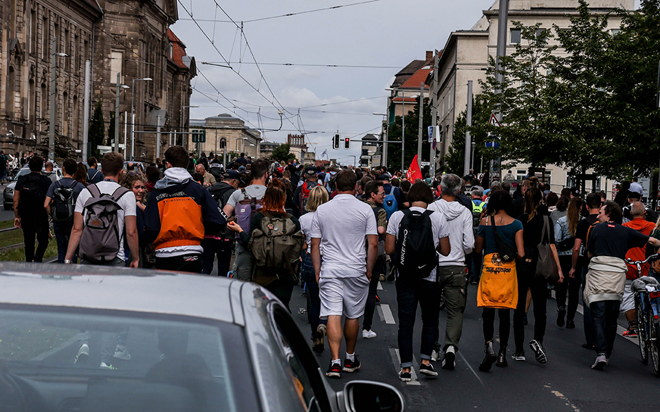 γερμανία-κορωνοϊός-σοβαρά-επεισόδι-561478570