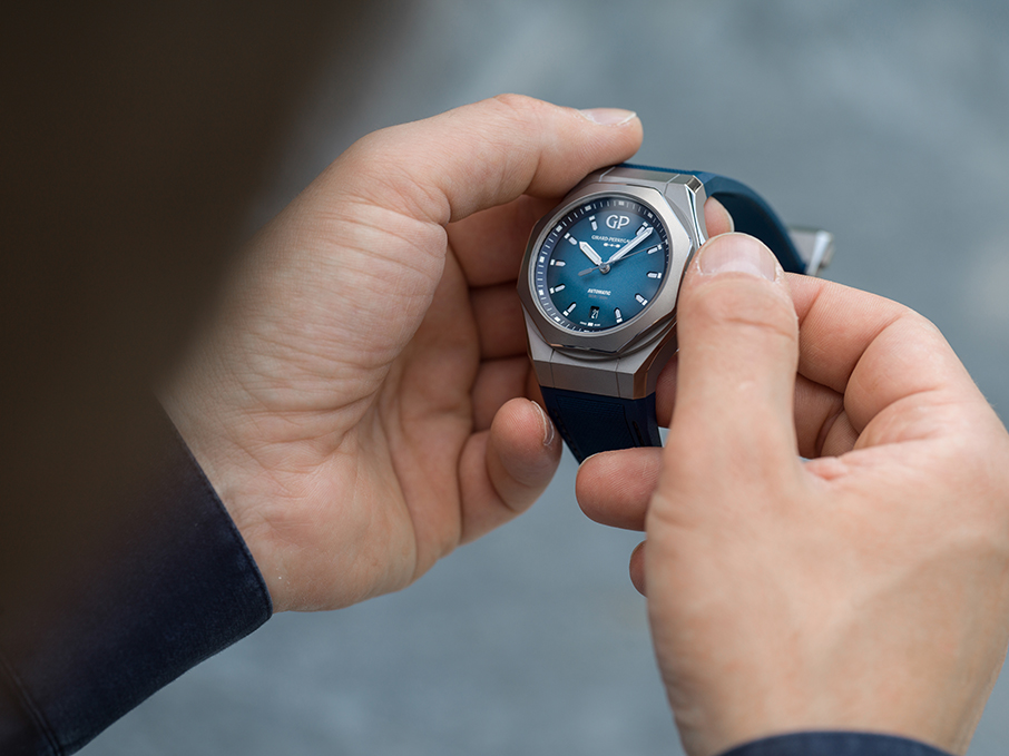 Το νέο GIRARD-PERREGAUX Laureato Absolute Ti 230 είναι το απόσταγμα μίας ιστορίας 230 ετών-4