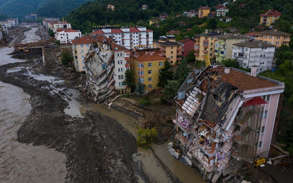 τουρκία-έφτασαν-τους-62-οι-νεκροί-από-τι-561467176