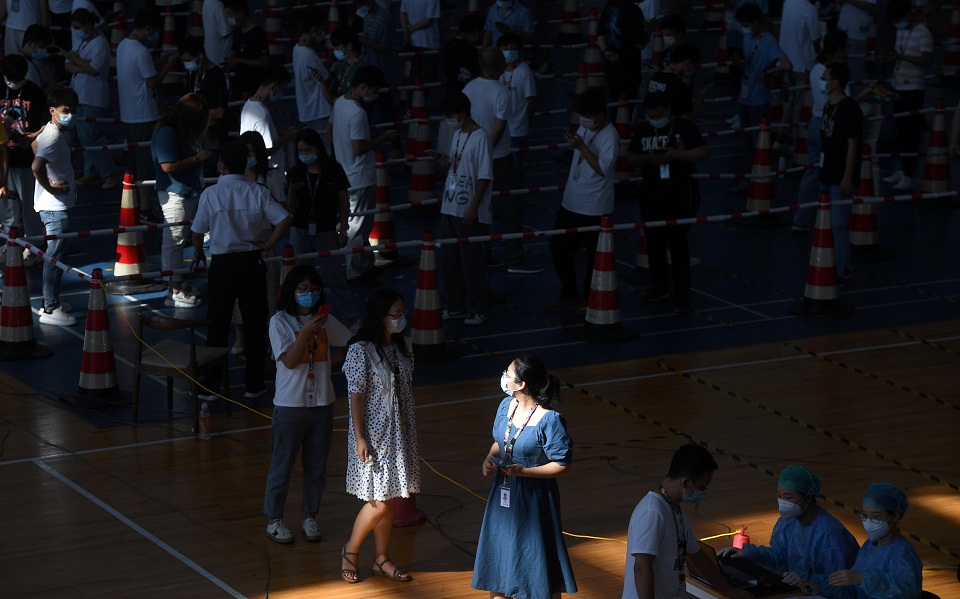 κίνα-ποινές-σε-δεκάδες-αξιωματούχους-561463666