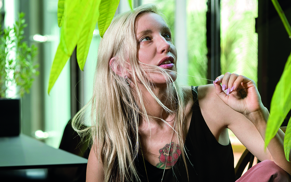 h-ειρήνη-γιαννάκη-τα-90s-σουβενίρ-της-561479626