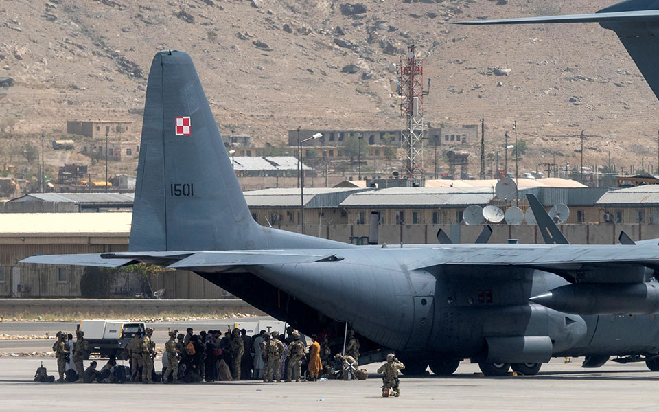 αφγανιστάν-ο-καναδάς-ετοιμάζεται-να-ξ-561470419