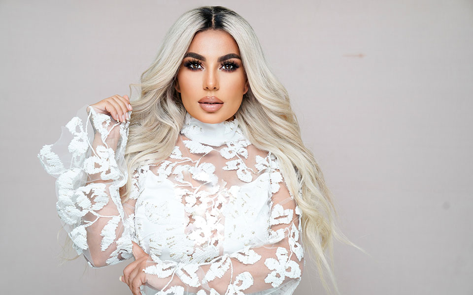 αριάνα-σαγίντ-η-διάσημη-τραγουδίστρι-561475060