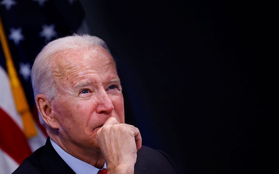 δημοσκόπηση-ηπα-αποδοκιμασία-κατά-μπ-561480385