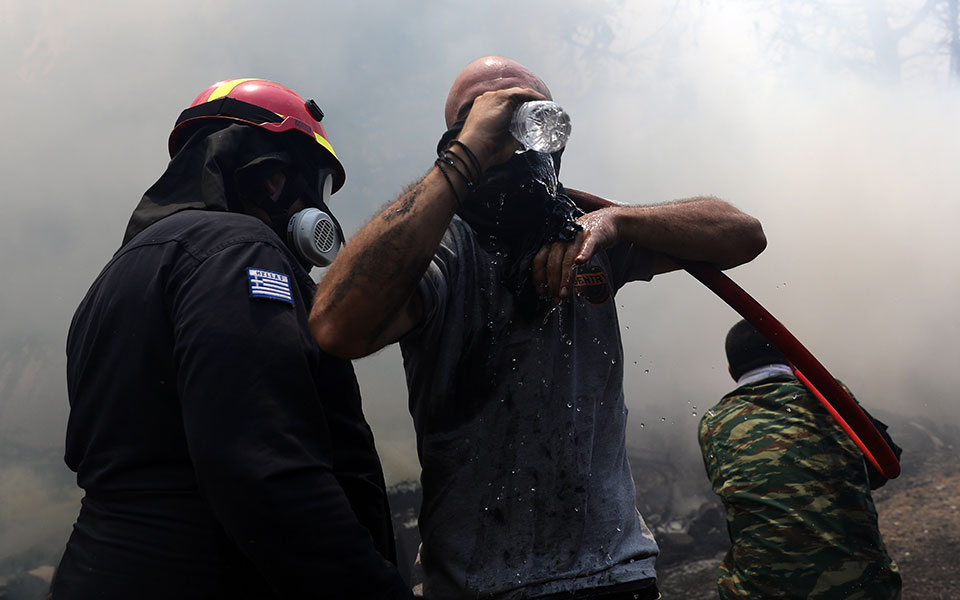 φωτιά-εκκενώνεται-ο-θεολόγος-μαλεσίν-561459508