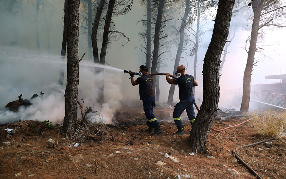 Χαρδαλιάς: Στην Εύβοια η μάχη θα συνεχιστεί όλη τη νύχτα-3