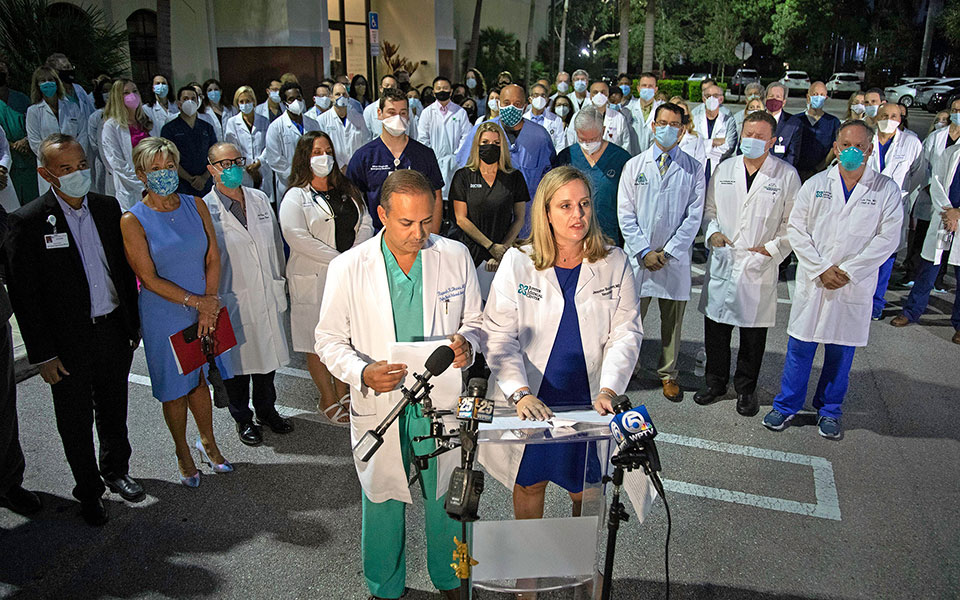 ηπα-απελπισμένοι-γιατροί-βγήκαν-στου-561474694