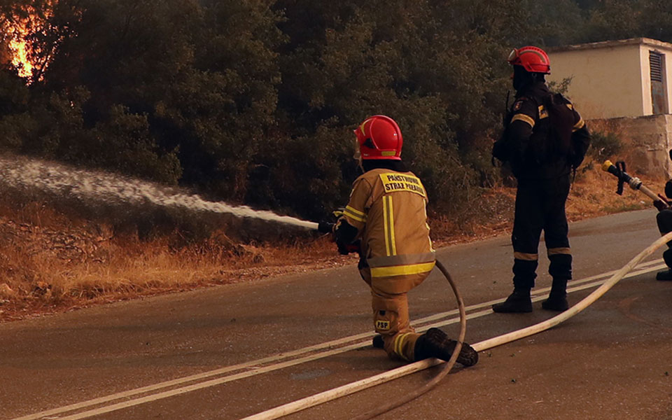 φωτιά-στο-μετόχι-καλύτερη-η-κατάσταση-561472528