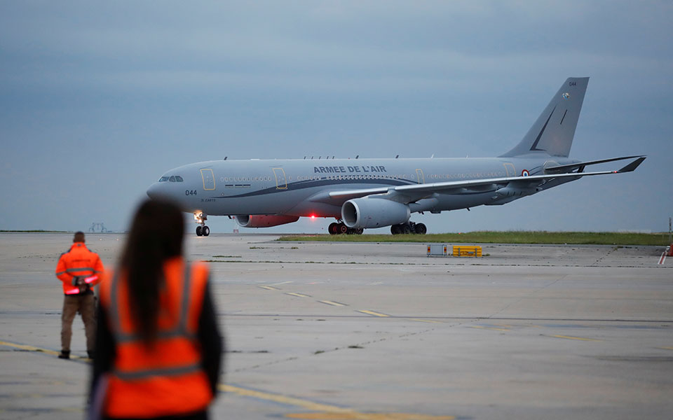 γαλλία-υπό-κράτηση-αφγανός-πρόσφυγας-561474007