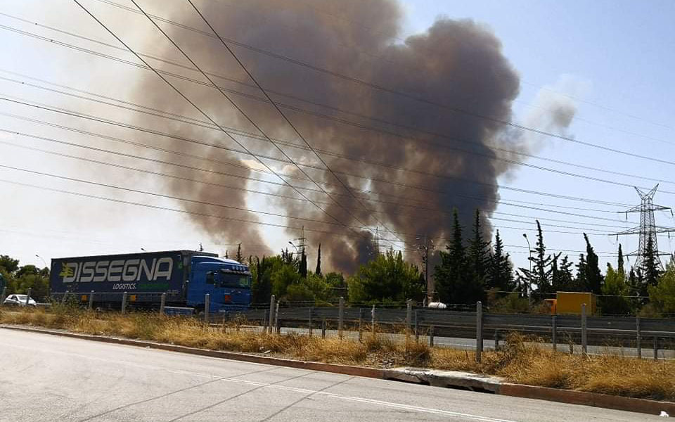Φωτιά τώρα στην Άνω Βαρυμπόμπη Αττικής-4