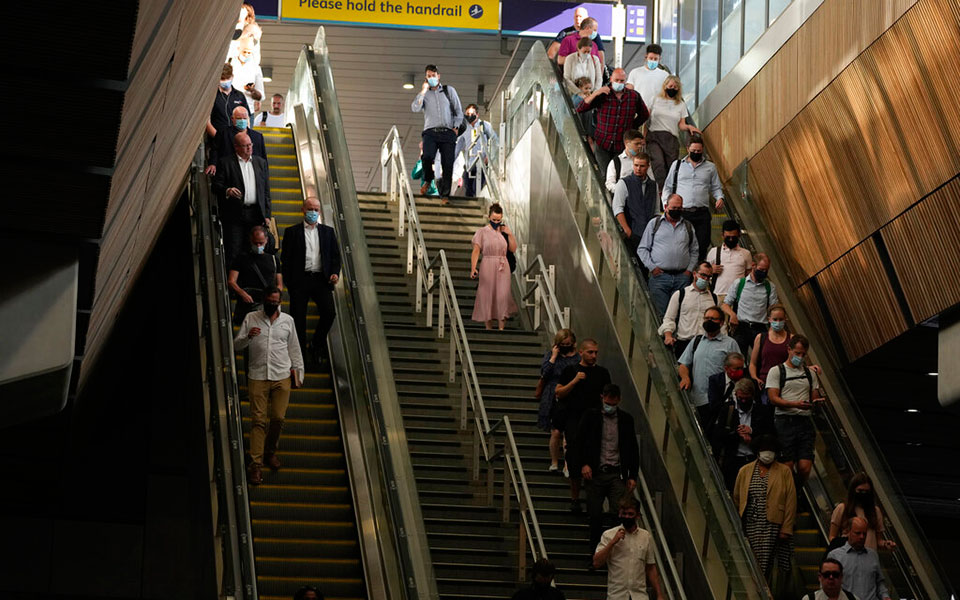 μετάλλαξη-δέλτα-vs-aνοσία-αγέλης-μπρα-561477187