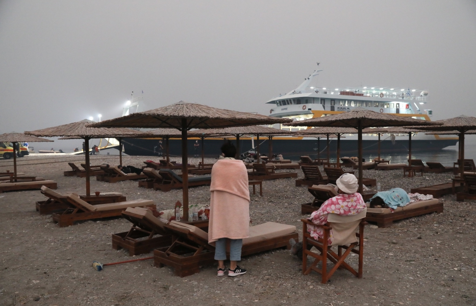 Φωτιά στην Εύβοια: Στάχτη μισό εκατομμύριο στρέμματα – Drone κατέγραψε την απόλυτη καταστροφή-1