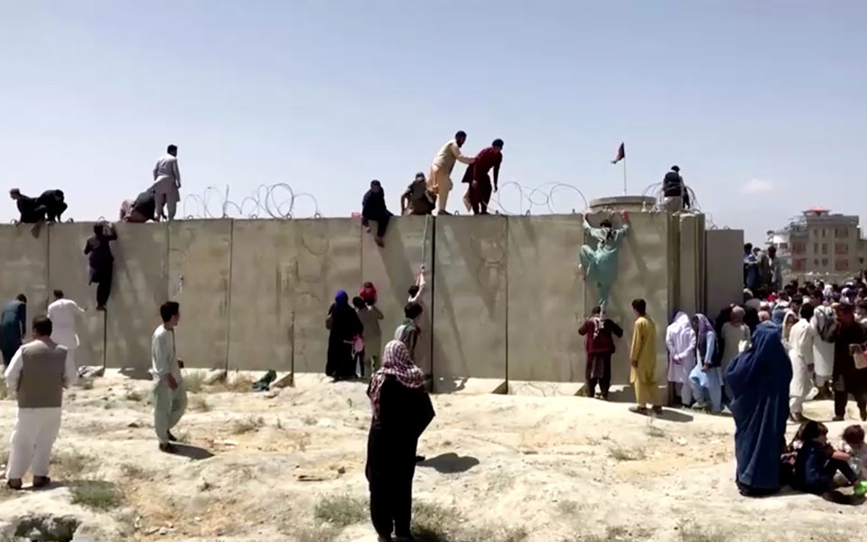 αεροδρόμιο-καμπούλ-αμερικανοί-στρατ-561467515