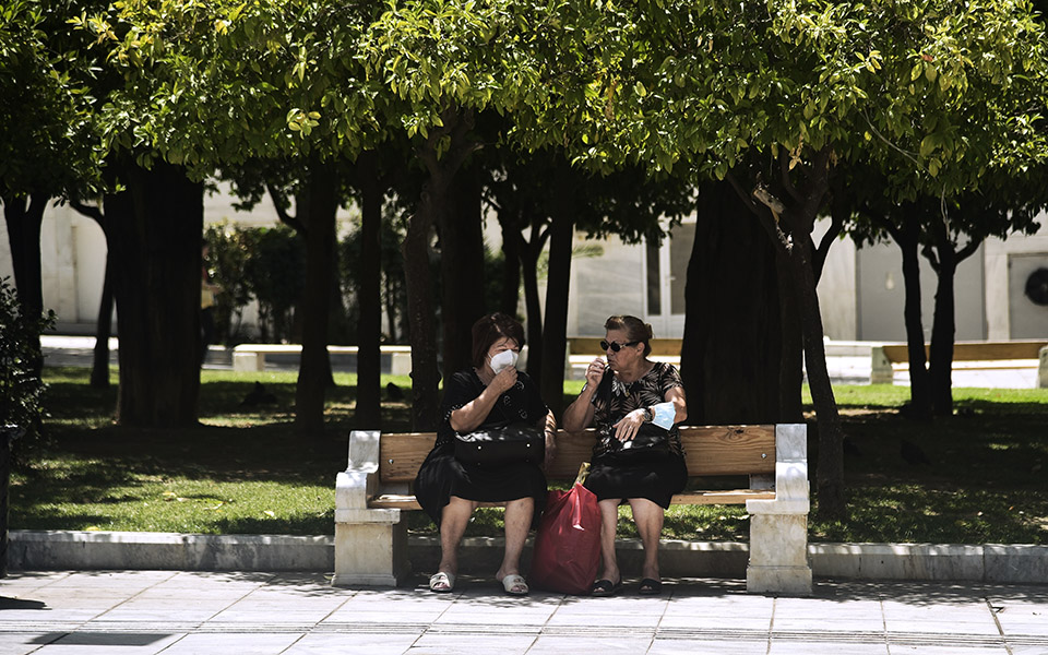 καιρός-κορυφώνεται-ο-καύσωνας-με-θερμ-561463612
